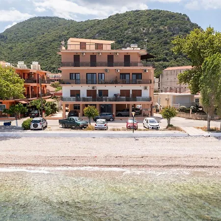 Апартаменты Flat On The Sea