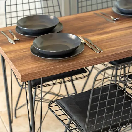 아파트 Flat On The Sea